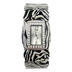 GENEVA PLATINUM Silver Tone ZEBRA PATTERN Bracelet Watch - NEW BATTERY